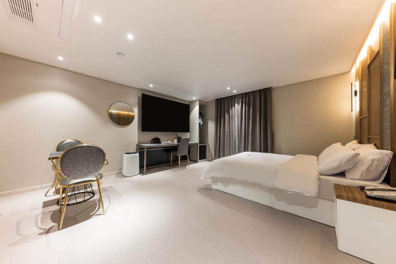 Hotel Lium Cheonan Dış mekan fotoğraf