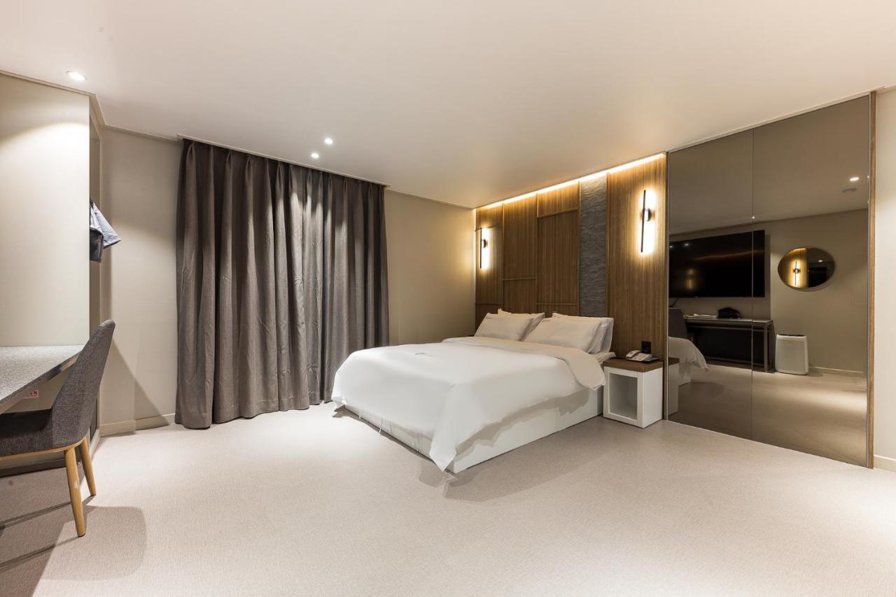 Hotel Lium Cheonan Dış mekan fotoğraf
