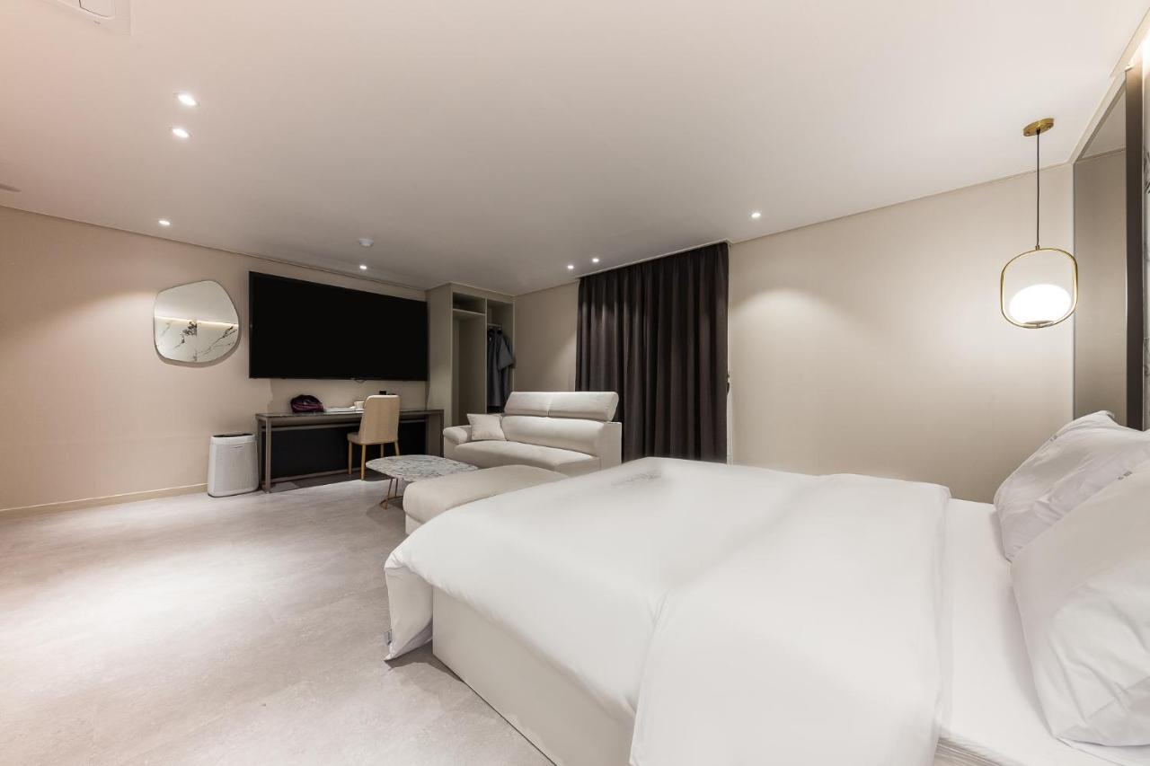 Hotel Lium Cheonan Dış mekan fotoğraf