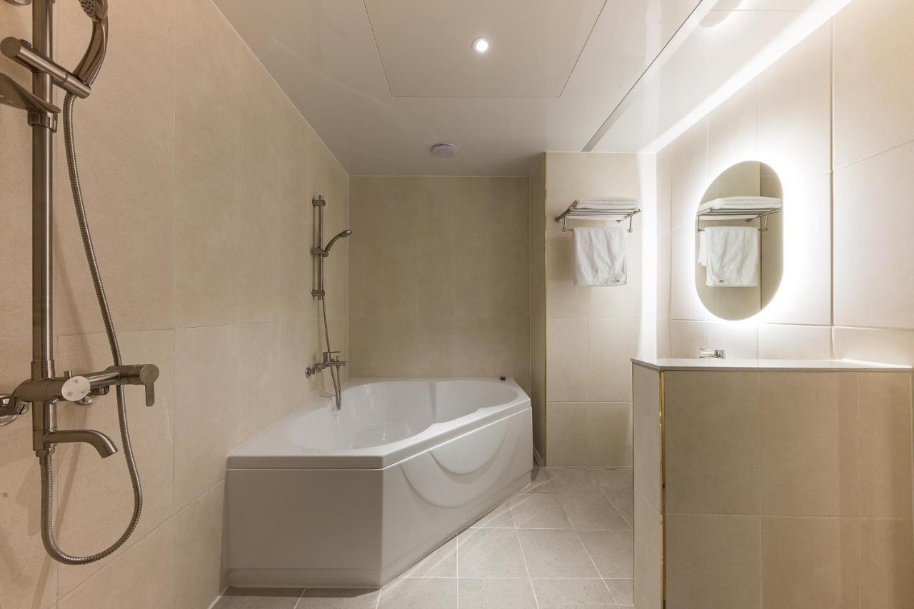 Hotel Lium Cheonan Dış mekan fotoğraf