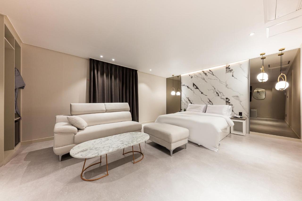 Hotel Lium Cheonan Dış mekan fotoğraf