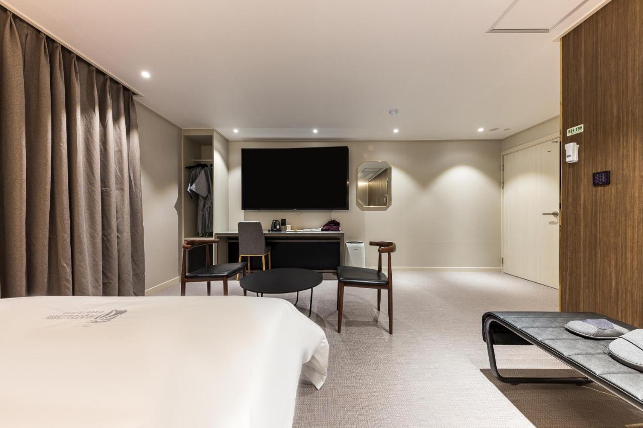 Hotel Lium Cheonan Dış mekan fotoğraf