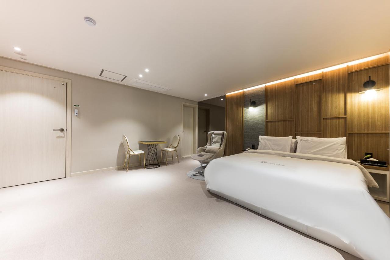 Hotel Lium Cheonan Dış mekan fotoğraf